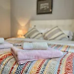 Bright Cozy Stacked Ideally Located N Kadikoy Apartman *